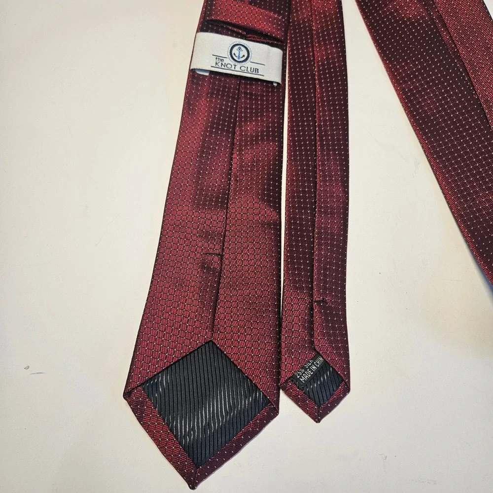 The Knot Club Mens‎ Burgundy Red Textured Silk Blend Micro Pattern Necktie
